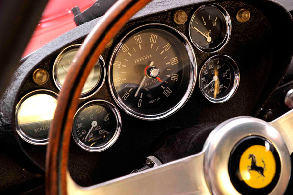 法拉利250 GTO拍卖创纪录突破3,800万美元
