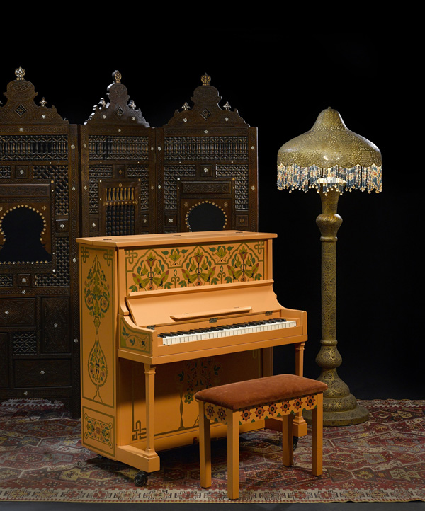 《卡萨布兰卡》中钢琴拍出340万美元高价