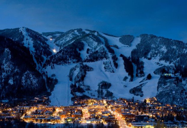 阿斯本山现已开放，迎接2014年冬季滑雪期