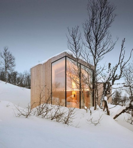 雪地上的星星 挪威滑雪胜地温暖木制别墅
