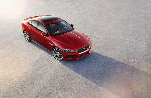 全新Jaguar XE 荣膺「2014年度最美车款」