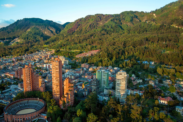 四季酒店集团与吉林斯基集团携手入驻哥伦比亚