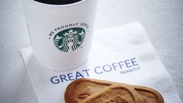 达美航空在其全球航线上为旅客提供星巴克咖啡
