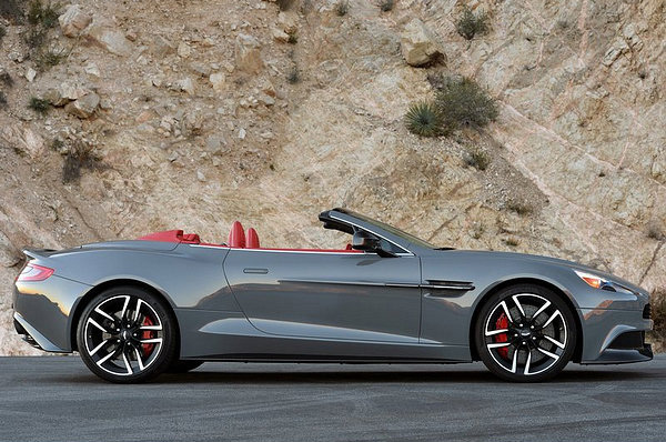 Aston Martin 全新Vanquish Volante车款