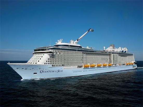 皇家加勒比海洋量子号：重168666吨，载客量4180 皇家加勒比国际邮轮公司