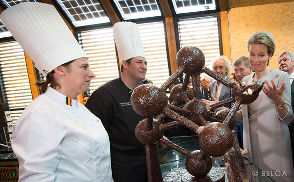 歌帝梵比利时原子球巧克力模型亮相米兰世博