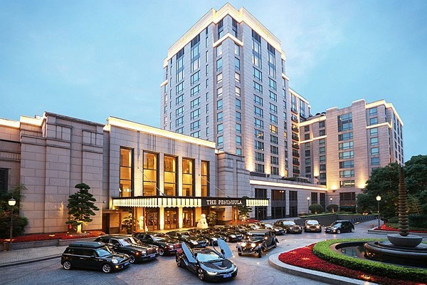 BMW i8 加入上海半岛酒店礼宾车阵容