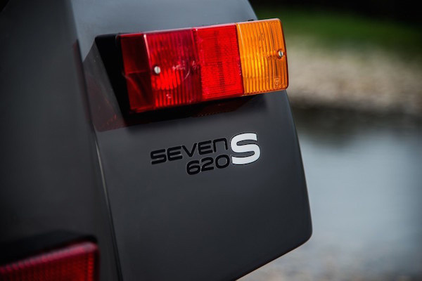 Caterham 发布Seven 620S超轻量跑车