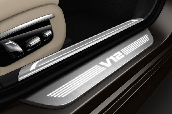 宝马全新旗舰M760i xDrive 配12缸发动机