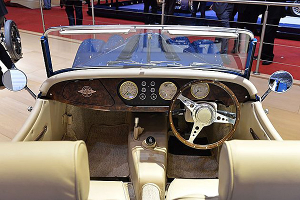 摩根汽车发布4/4八十周年纪念版车型