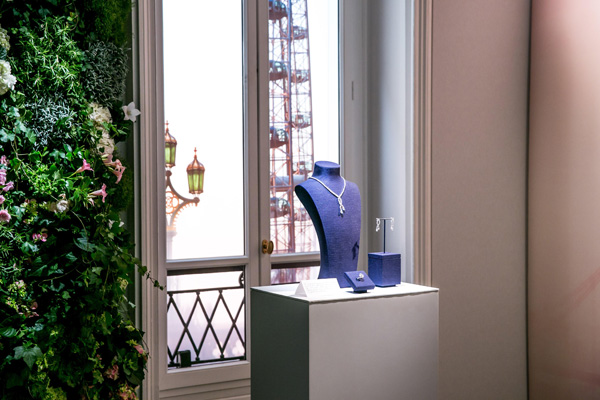 戴比尔斯伦敦印象系列巴黎高级珠宝展绽放璀璨光华
