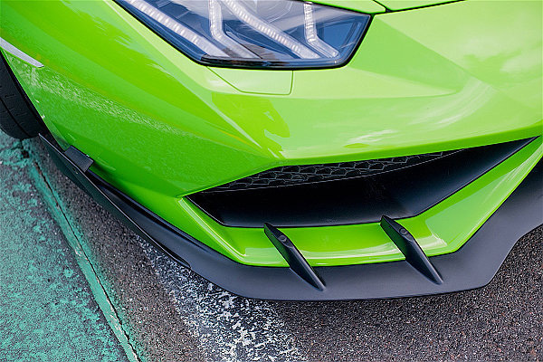 Lamborghini 原厂推出Huracan专属套件