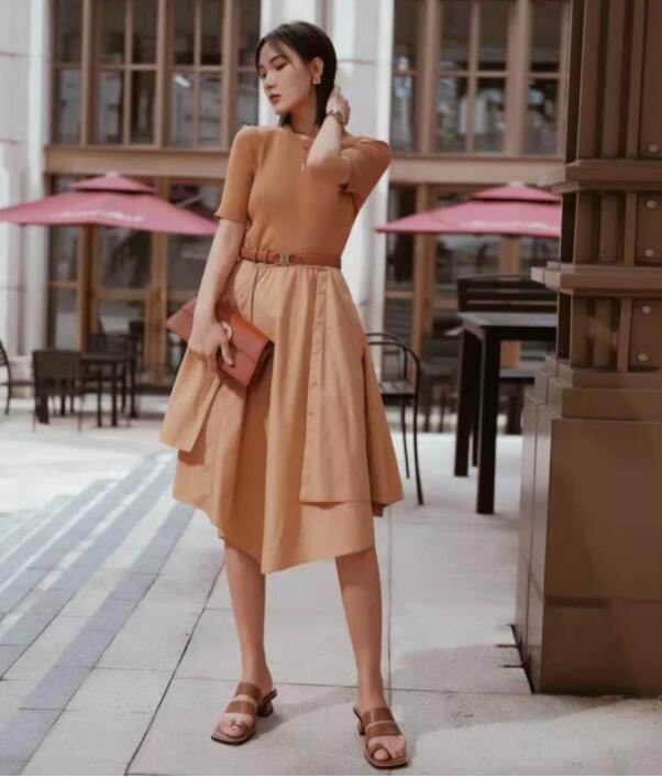 棕色假两件连衣裙