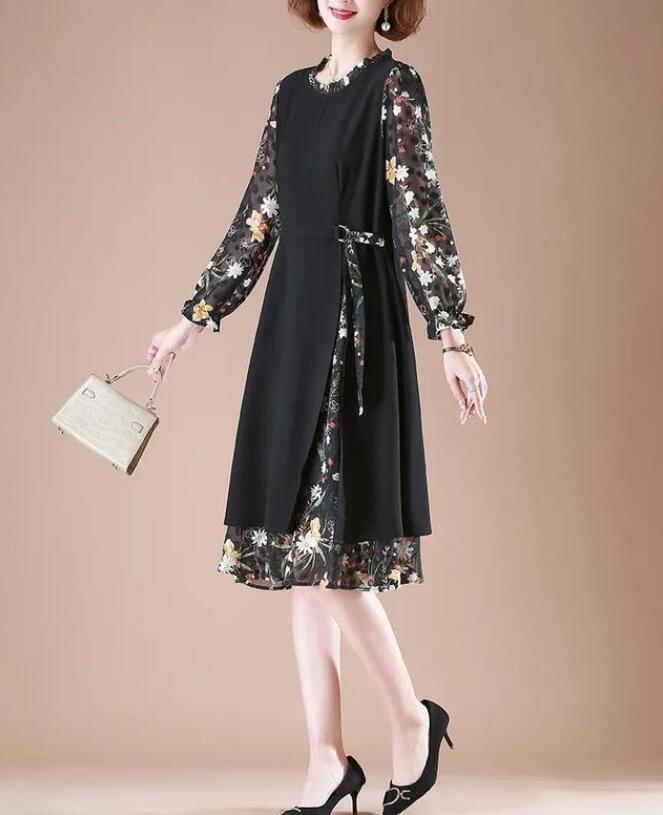 印花拼接黑色连衣裙