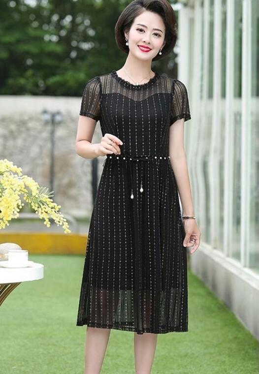 黑色雪纺拼接连衣裙