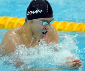北岛康介夺冠破纪录 男子100米蛙泳决赛