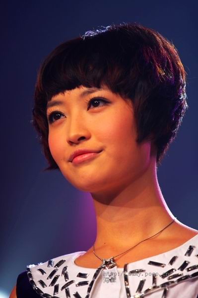 <em>快女</em>杨洋个人<em>资料</em>照片:<em>快女</em>杨洋微博_2011快