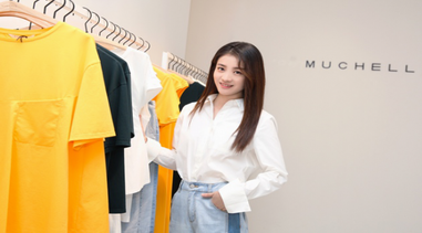 日播时尚发布全新品牌MUCHELL目澈，张雪迎出席中国首店开幕