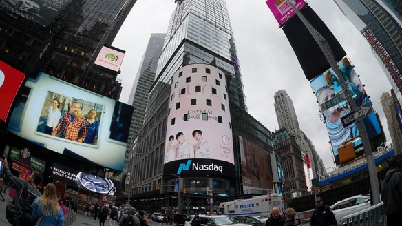 稚优泉品牌强势登陆纽约时代广场，国潮美妆再一次惊艳海外
