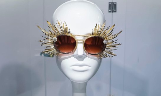 Prsr帕莎 X 冠玲珑联名设计太阳镜荣获吉尼斯世界纪录