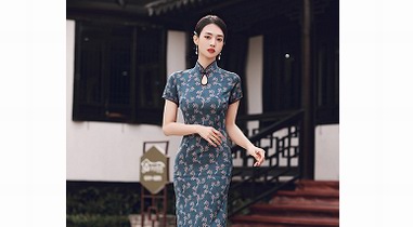旗袍、国风款连衣裙，哪些适合中年女性的中国风穿搭