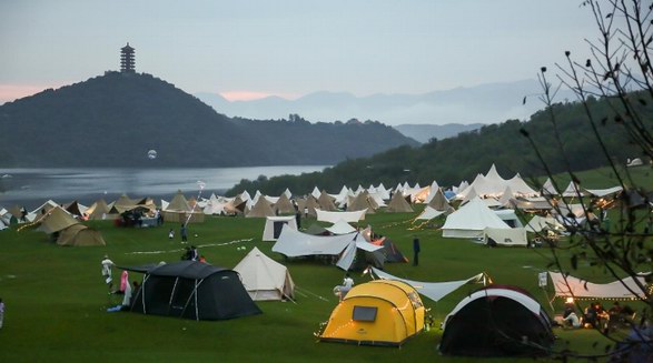 露营爱好者国庆齐聚金海湖，Uno Camp打造风格露营旗舰品牌