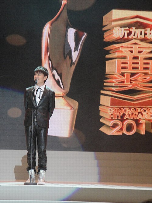 伍思凯获新加坡金曲奖最大荣耀  “流行乐坛荣誉大奖”实至名归