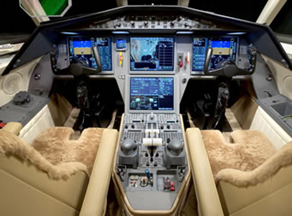 达索猎鹰Falcon 2000LX奢华公务机