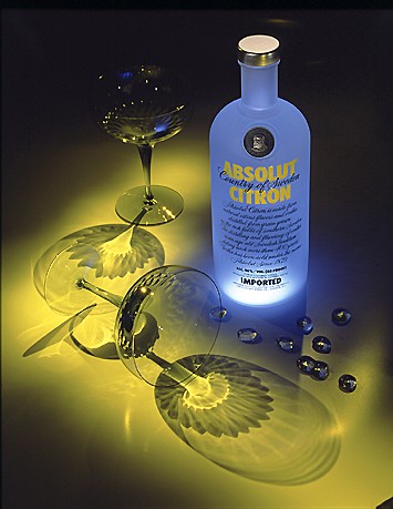 二十几美元的瑞典“Absolut Vodka”伏特加曾被评为世界上最好的奢侈品