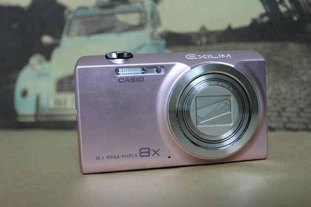 卡西欧旗下首款触摸屏数码相机卡西欧EX-Z3000