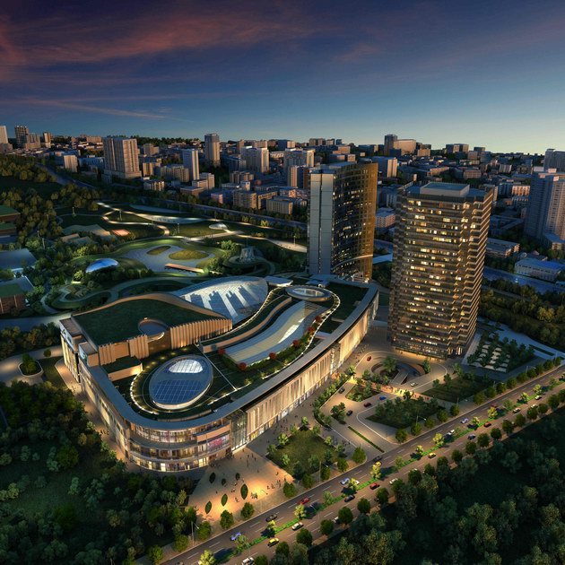 颐堤港(INDIGO)项目建有一座时尚购物商场、高25层的甲级办公楼颐堤港一座、拥有共369间客房与套间的休闲式商务酒店北京东隅、及逾17公顷的开放式公园。