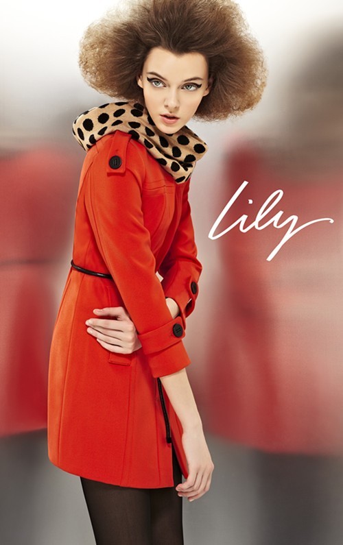 LILY秋季新款极简风潮红色外套上市，OL秋季必备外套款型