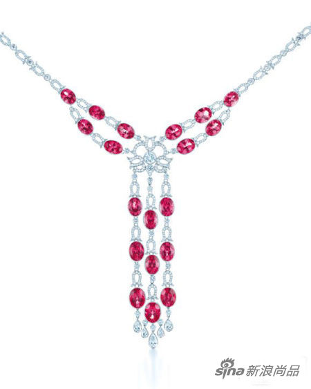 Tiffany & Co。蒂芙尼粉红色尖晶石和钻石吊坠项链