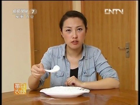 CCTV女记者重访长生鸟  见证珍珠粉第一品牌成长