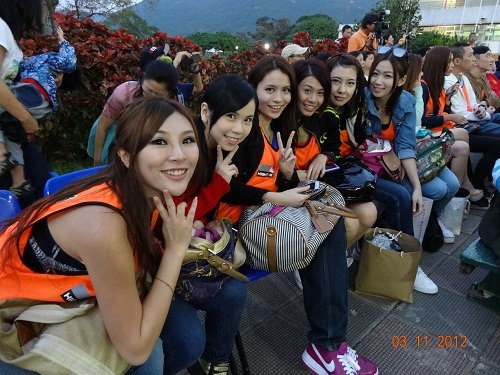 2012中国小姐大赛香港赛区最后十强入围佳丽出席支持。