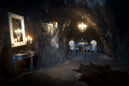 地心之旅：探秘最深地下洞穴酒店