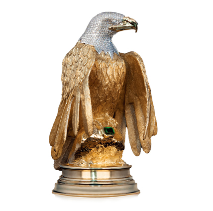 黄金雕像"金鹰" 售价500万美元——寻找生活战利品的探险之旅