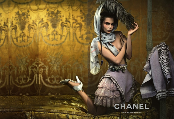Chanel（香奈儿）2013早春度假系列宫廷风大片