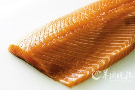 三文鱼是老广最熟悉的进口海鲜品种