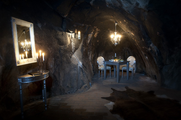 Sala Silvermine 世界上最深地下洞穴酒店