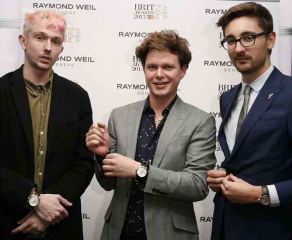 蕾蒙威全英音乐奖颁奖礼赠送75枚Freelancers腕表