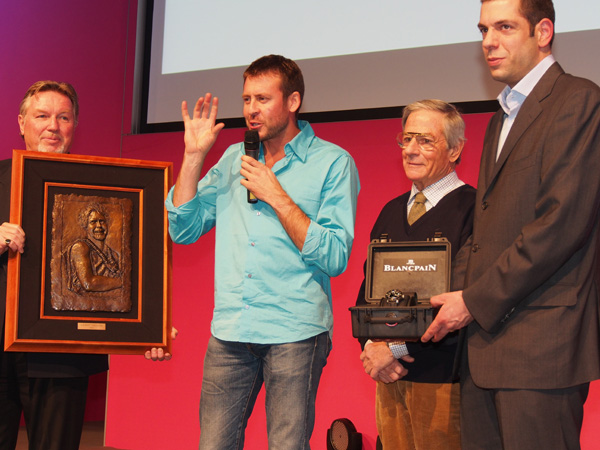 宝珀授予劳伦·巴列斯塔“2013年度汉斯·哈斯五十噚大奖”