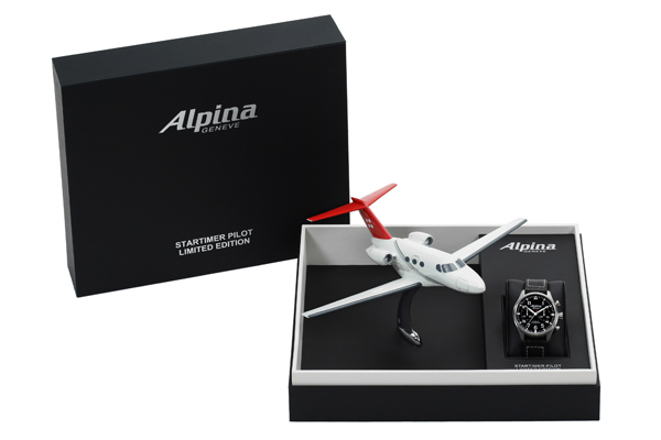 全新Alpina Startimer Pilot 系列： 与塞斯纳航空和PrivatAir 携手重现Alpina 的飞航历史
