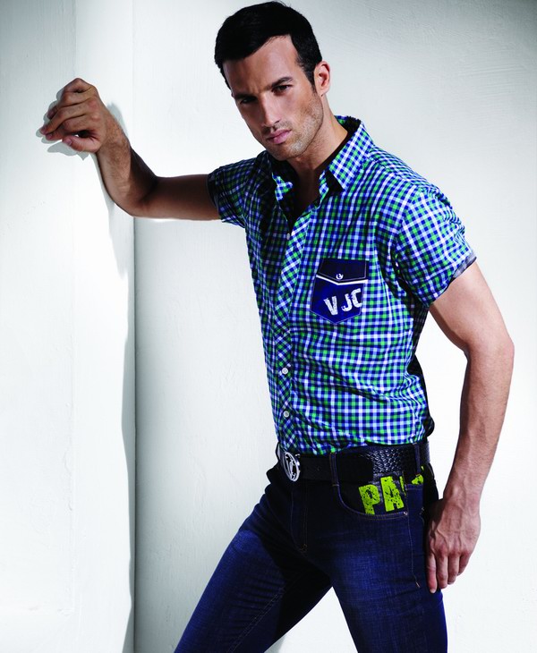 用色彩点燃的经典时尚  VJC男装2012夏装新品短袖衬衫上市