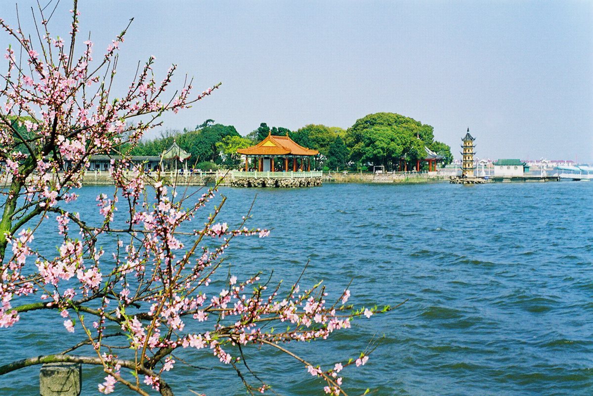 无锡旅游局在上海举办“魅力无锡”旅游推介会